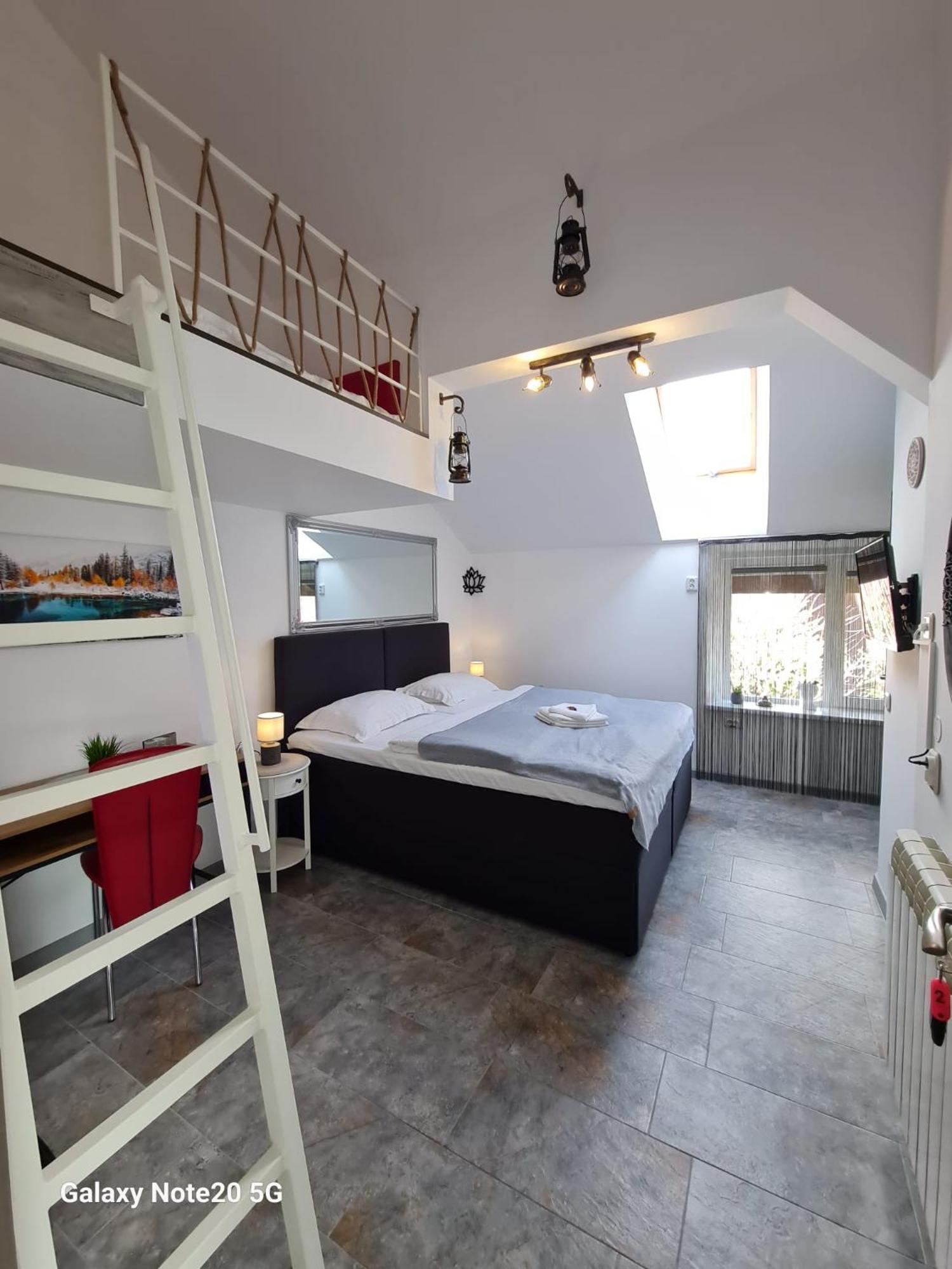Casa Aryan Apartment Sanpetru Exterior photo